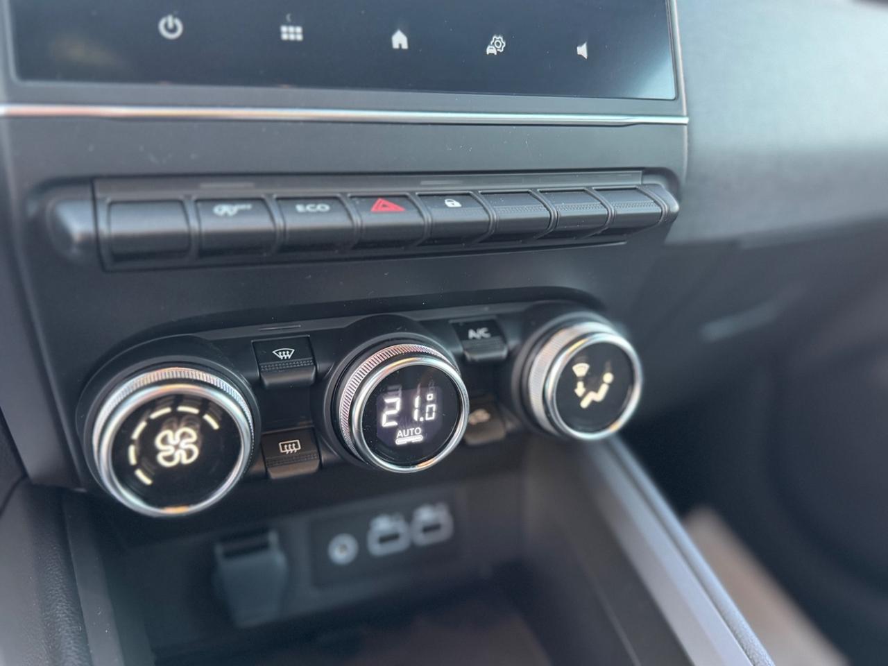 Mitsubishi Colt 1.0L turbo 90 CV Invite