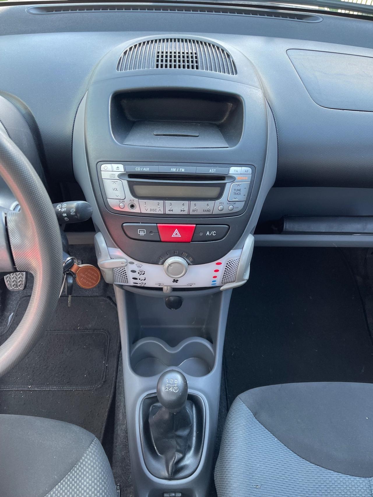 Toyota Aygo 1.0 12V VVT-i 3 porte Sol