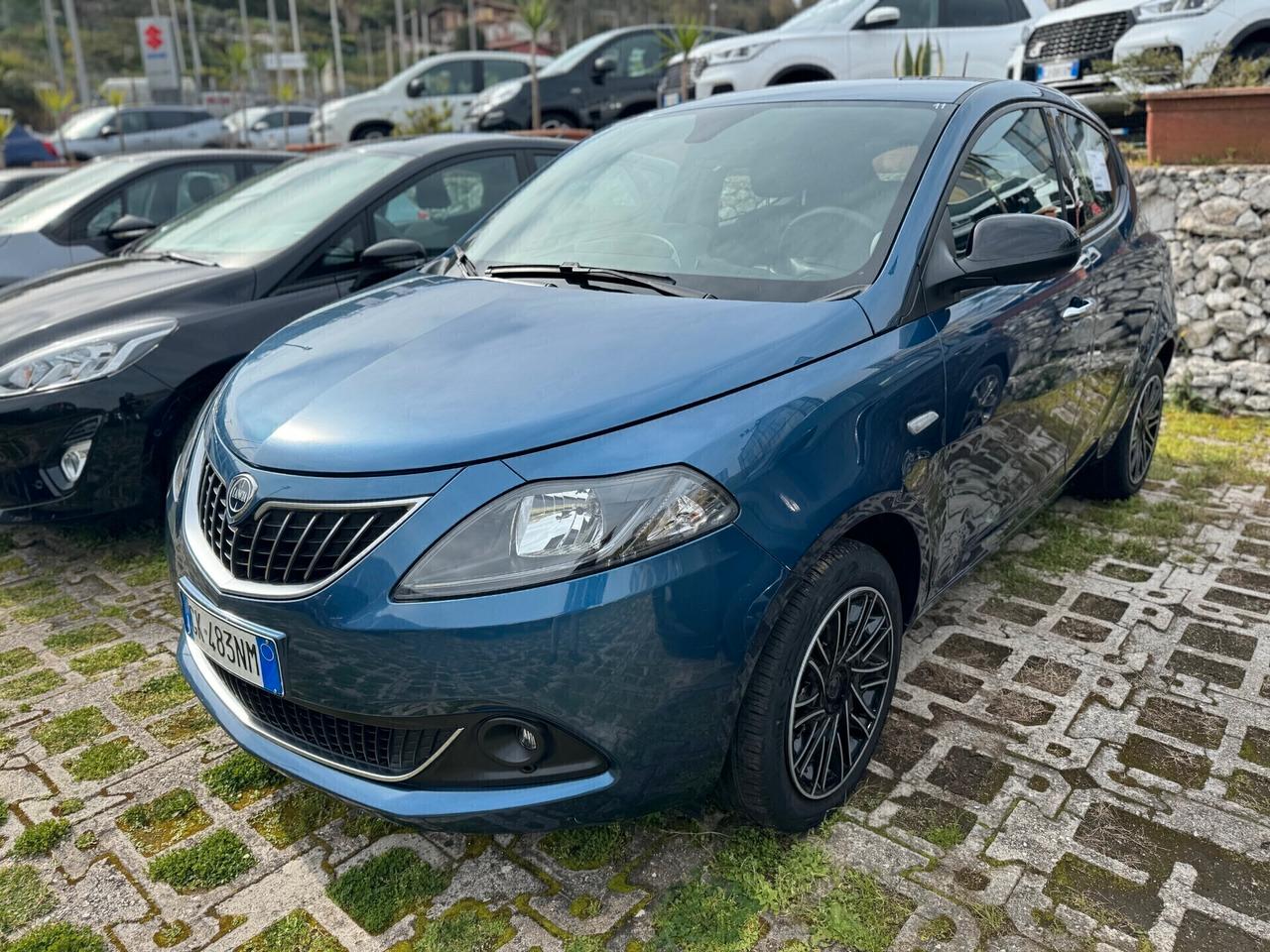 Lancia Ypsilon 1.0cc 70cv Hybrid Ecochic Gold