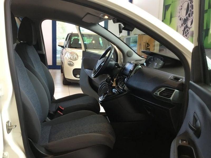 Lancia Ypsilon 1.0 FireFly 70cv Hybrid Gold Plus MY23