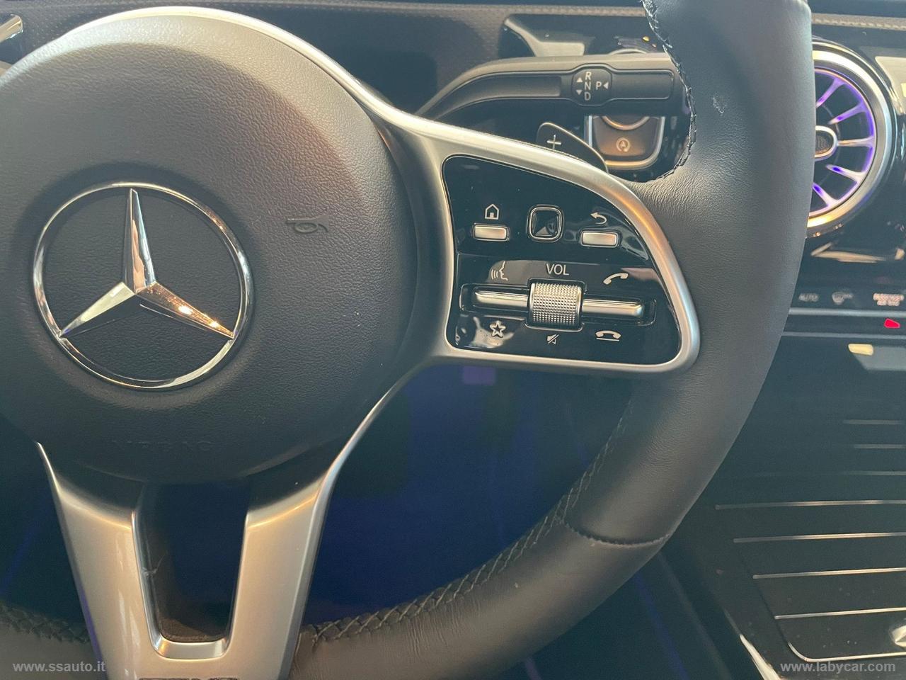 MERCEDES-BENZ A 180 d Automatic Premium