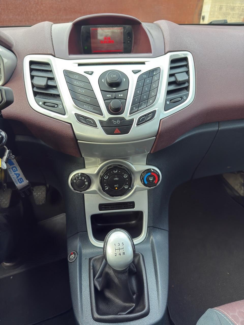 Ford Fiesta 1.4 5 porte Bz.- GPL Titanium