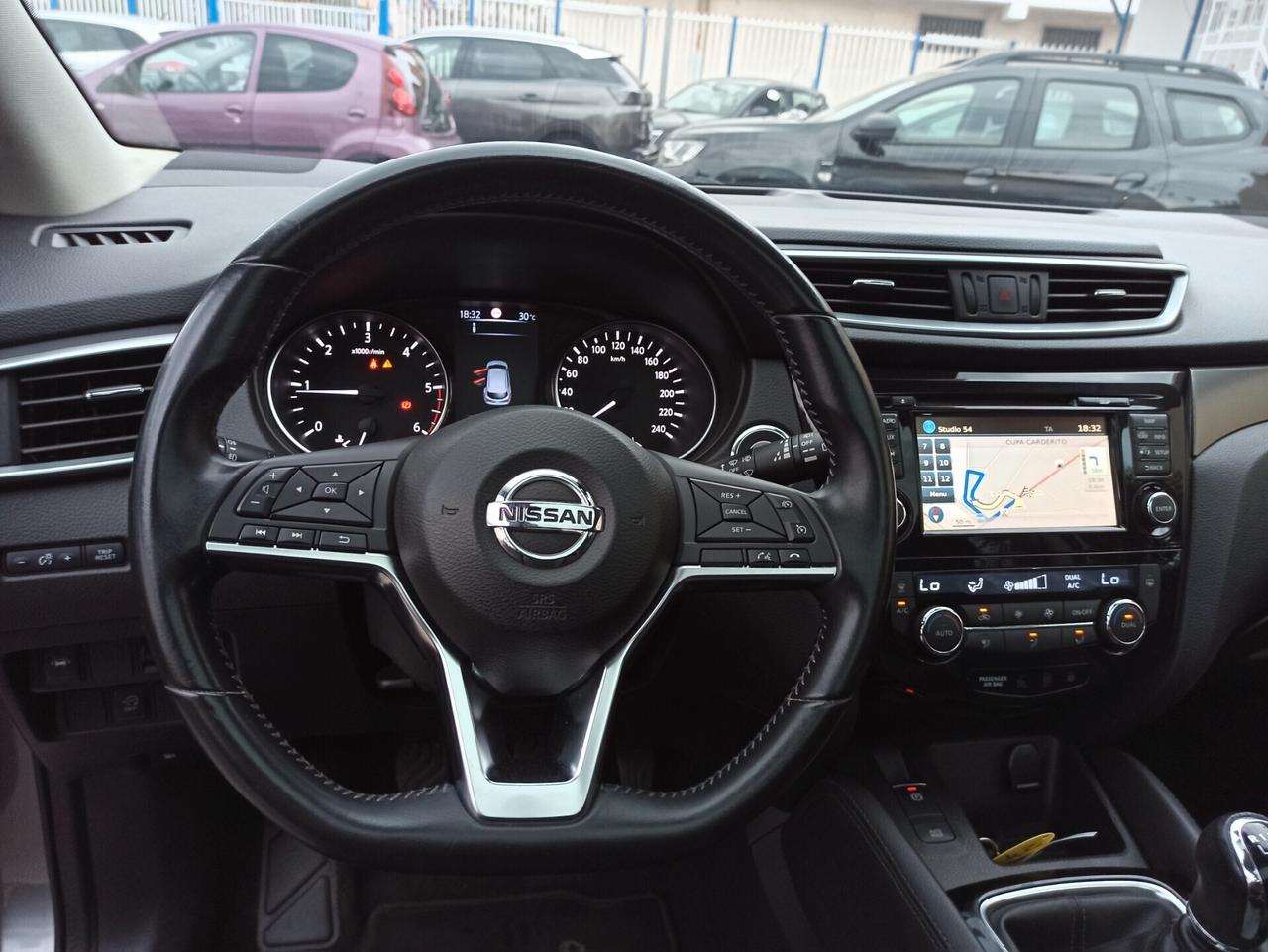 Nissan Qashqai 1.5 dCi 110 cv N-Connecta Tetto Panoramico