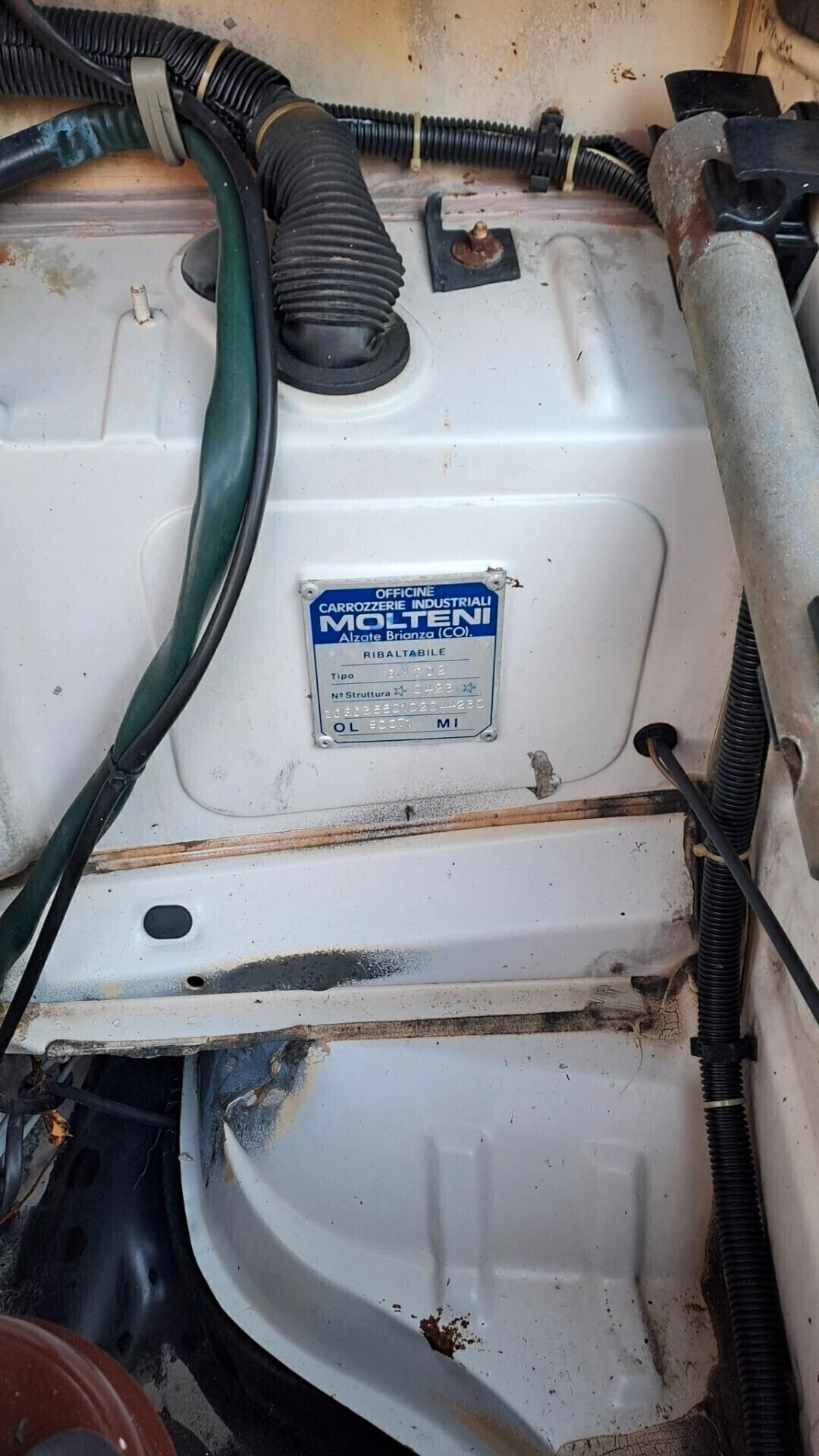 Iveco daily 35-8 RIBALTABILE tri laterale POCHI KM