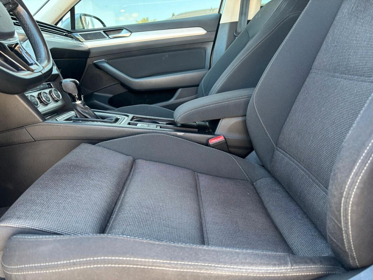 Volkswagen Passat Variant BUSINESS 2.0 TDI DSG BMT