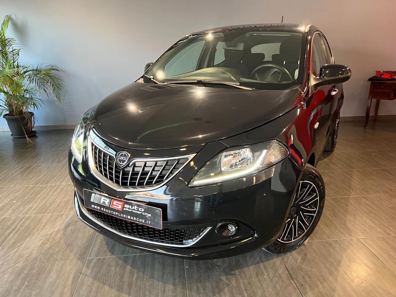 Lancia Ypsilon 1.0 FireFly 5 porte S&S Hybrid Gold
