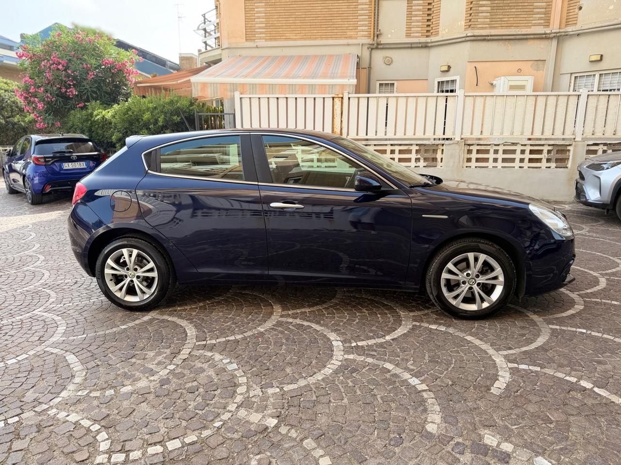 Alfa Romeo Giulietta 1.6 JTDm-2 105 CV Distinctive