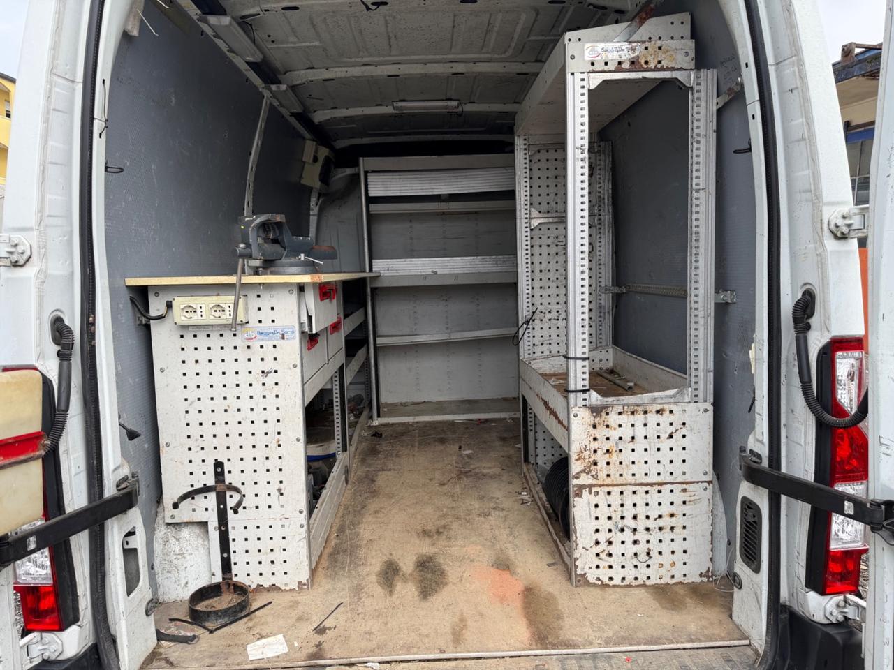 Renault Master 2.5 dCi IVA COMPRESA