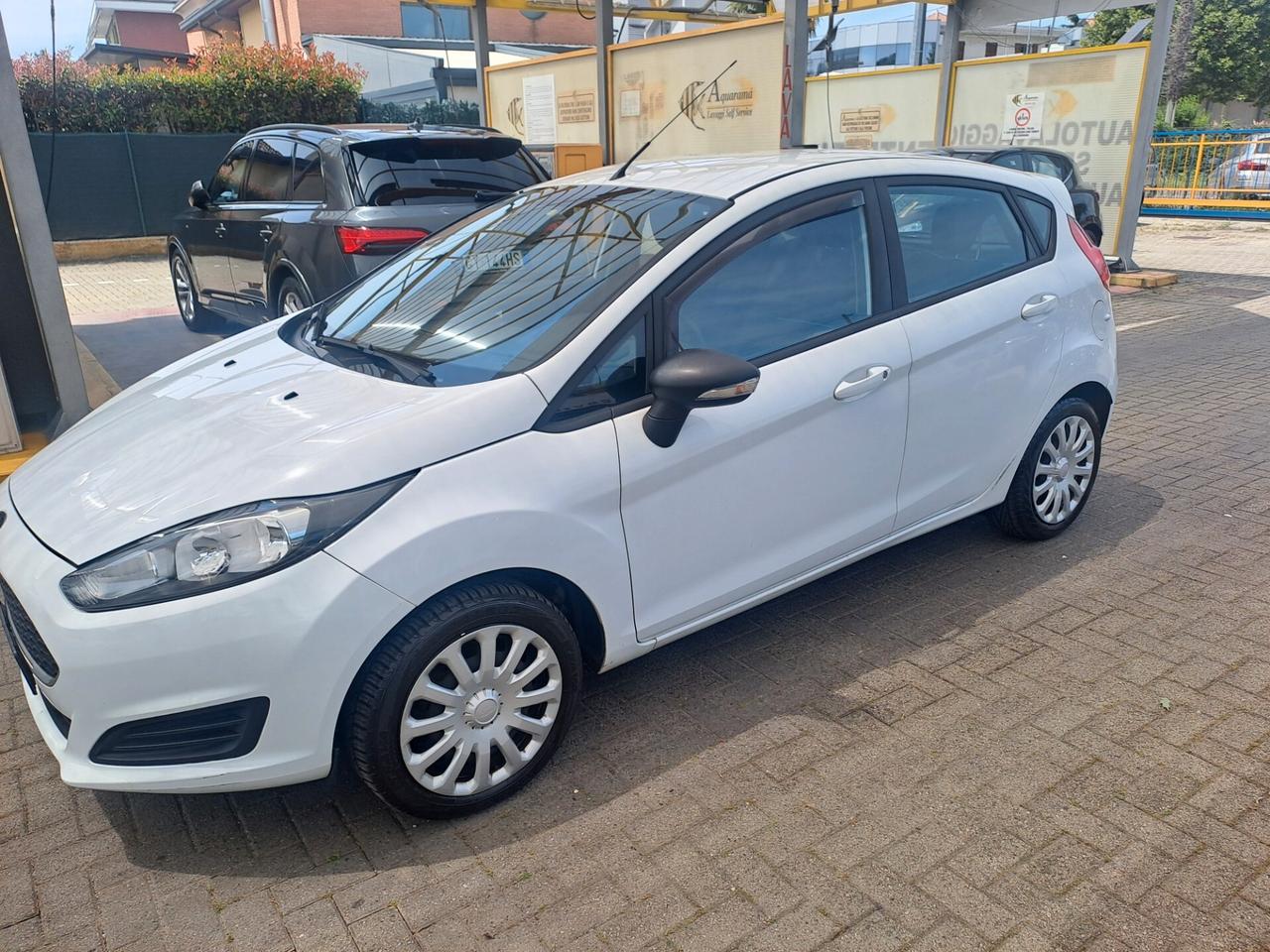 Ford Fiesta 1.5 TDCi 75CV 5 porte Business