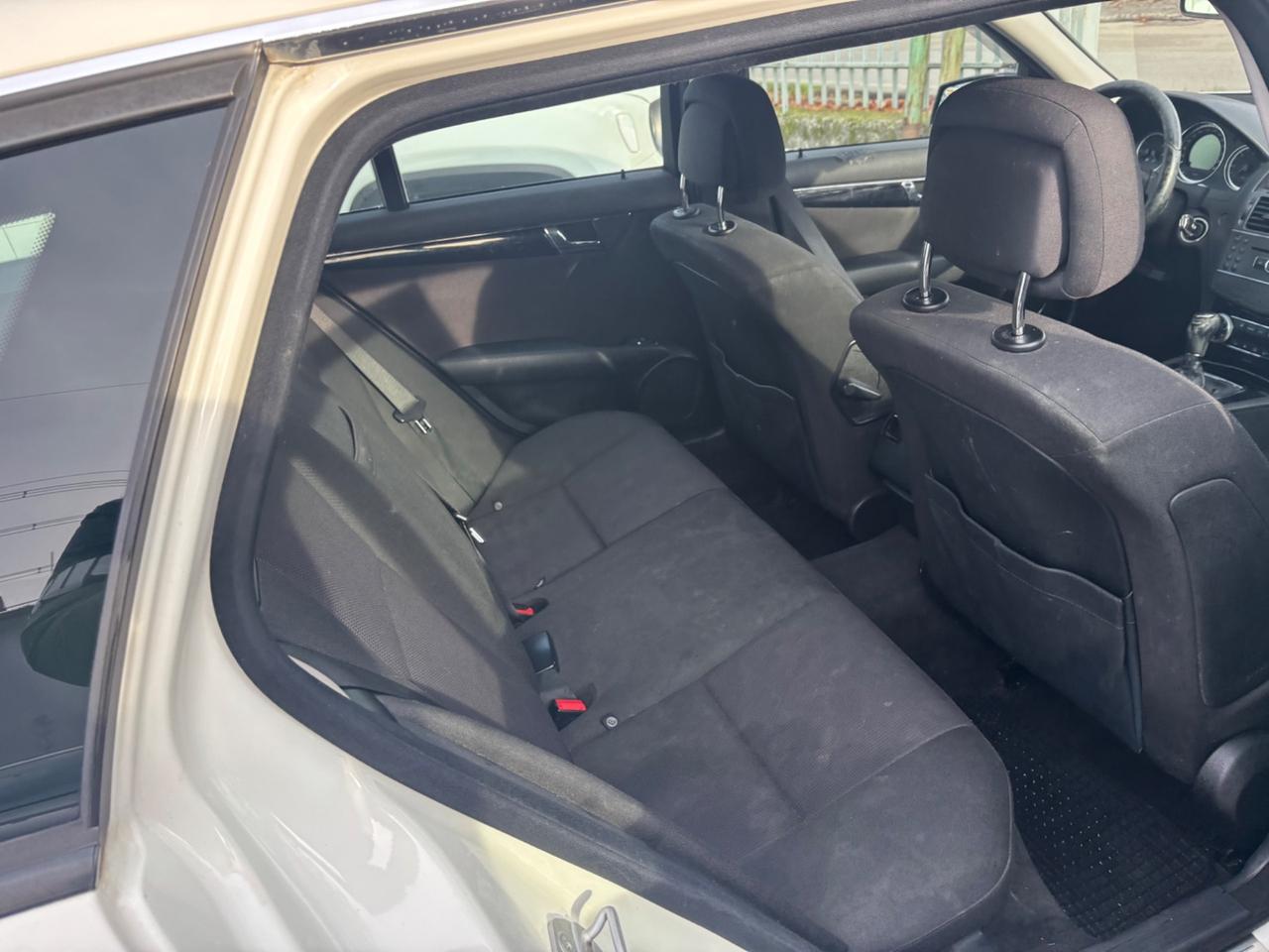 Mercedes-benz C 200 CDI BlueEFFICIENCY Elegance