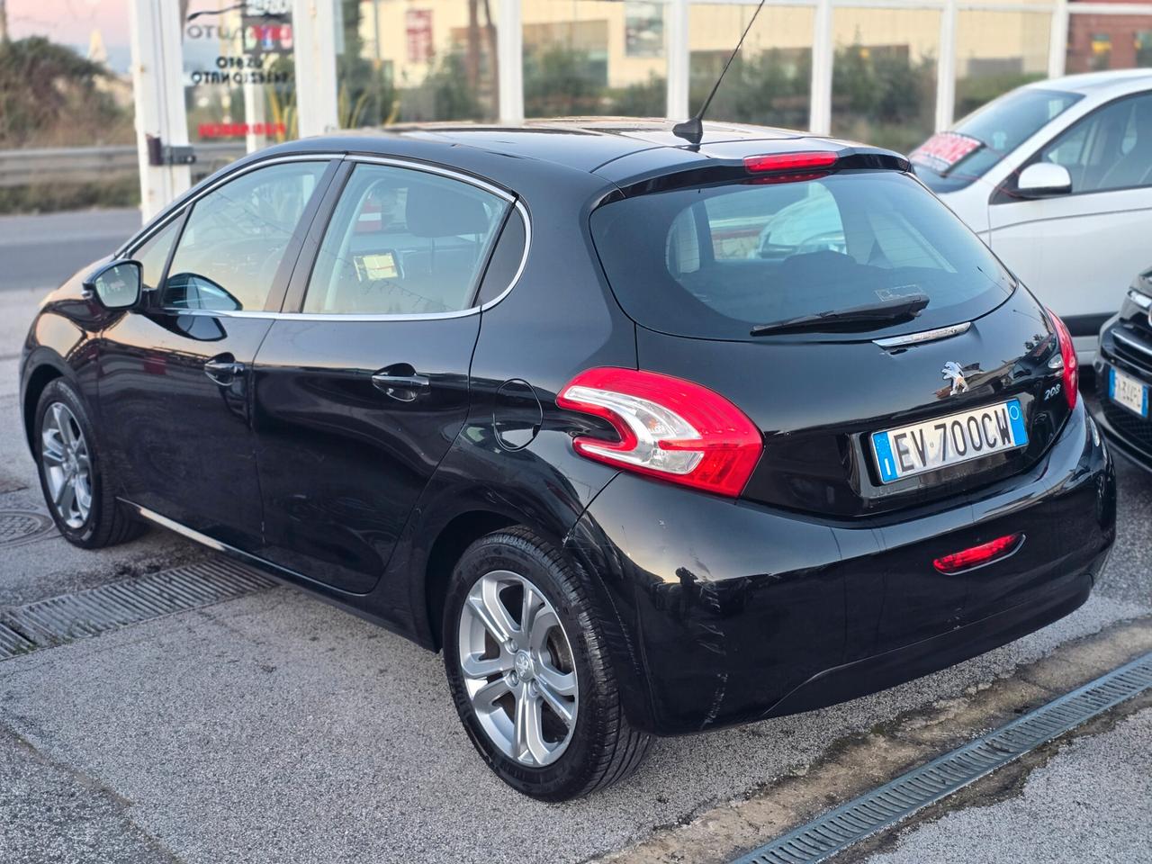 Peugeot 208 1.6 e-HDi 92CV S&S 5 porte Allure