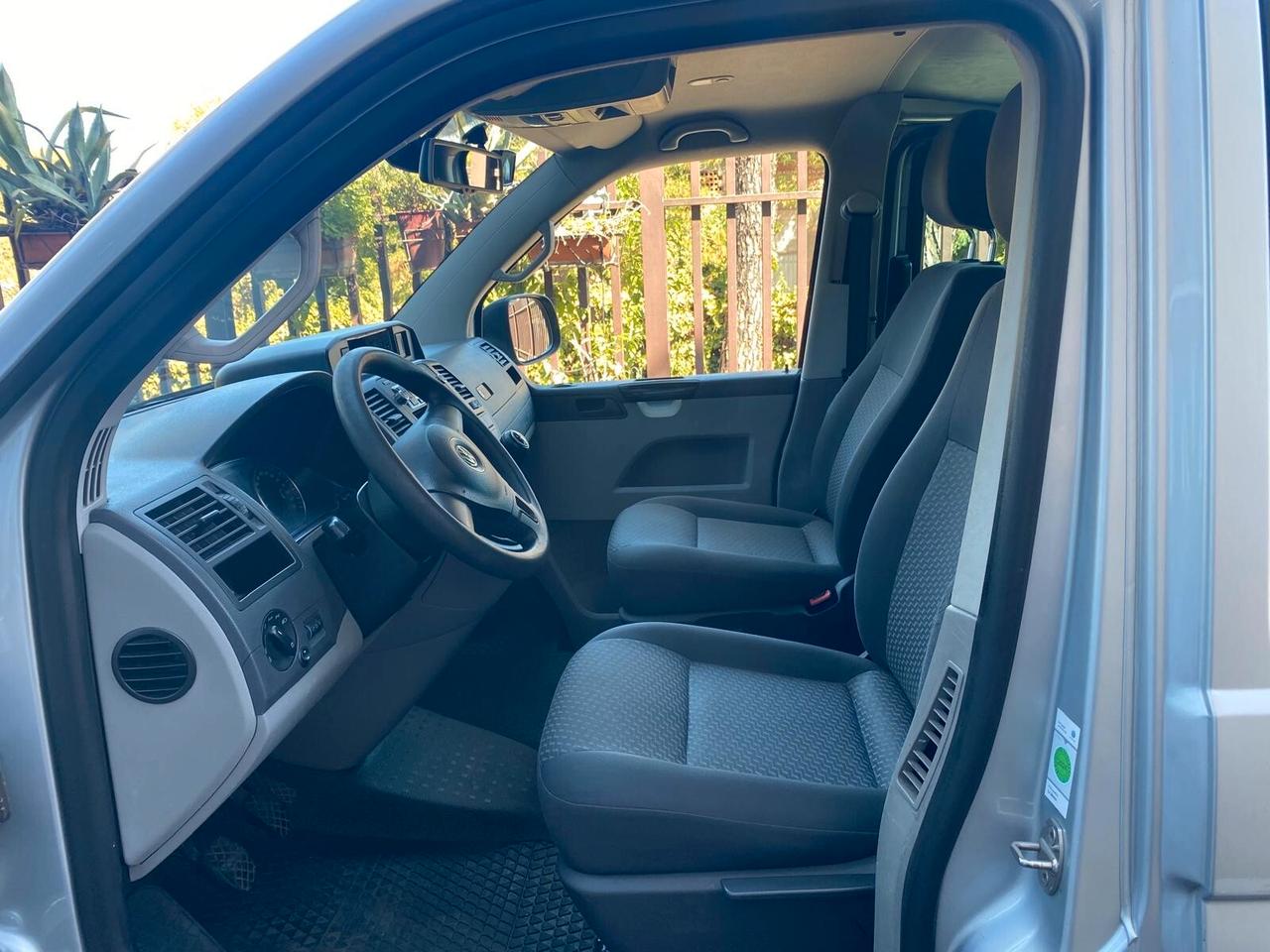 Volkswagen T5 Caravelle 7 POSTI -TAGLIANDI VW - GARANZIA