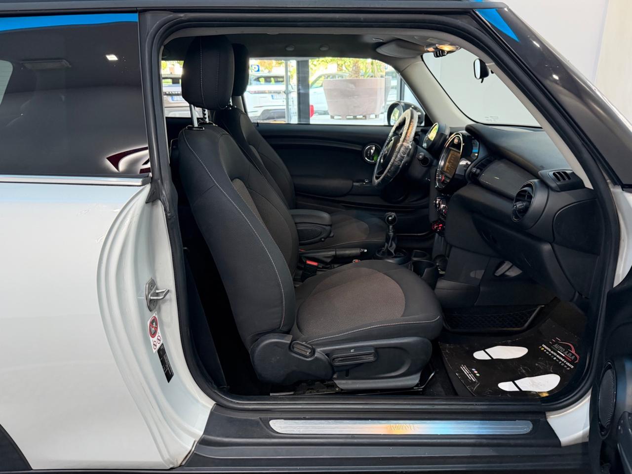 Mini 1.5 Cooper D Business XL