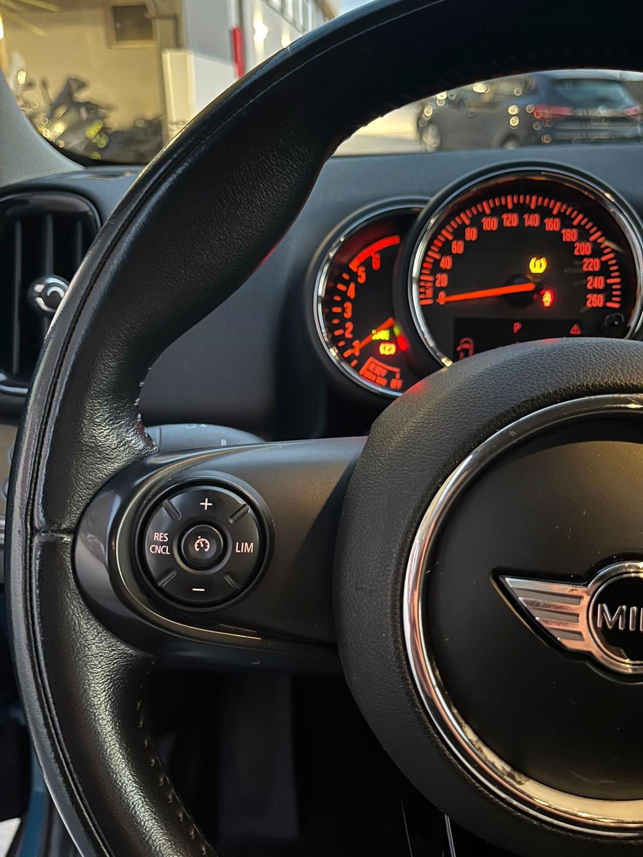 Mini Cooper D Countryman 2.0 Hype