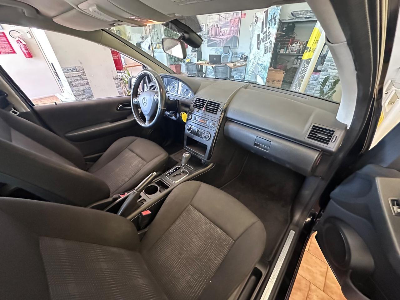 Mercedes-benz A160 per neopatentati