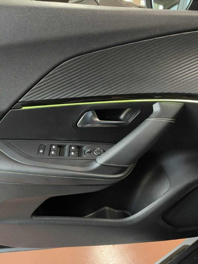 PEUGEOT 2008 BlueHDi 130 S&S EAT8 GT Line