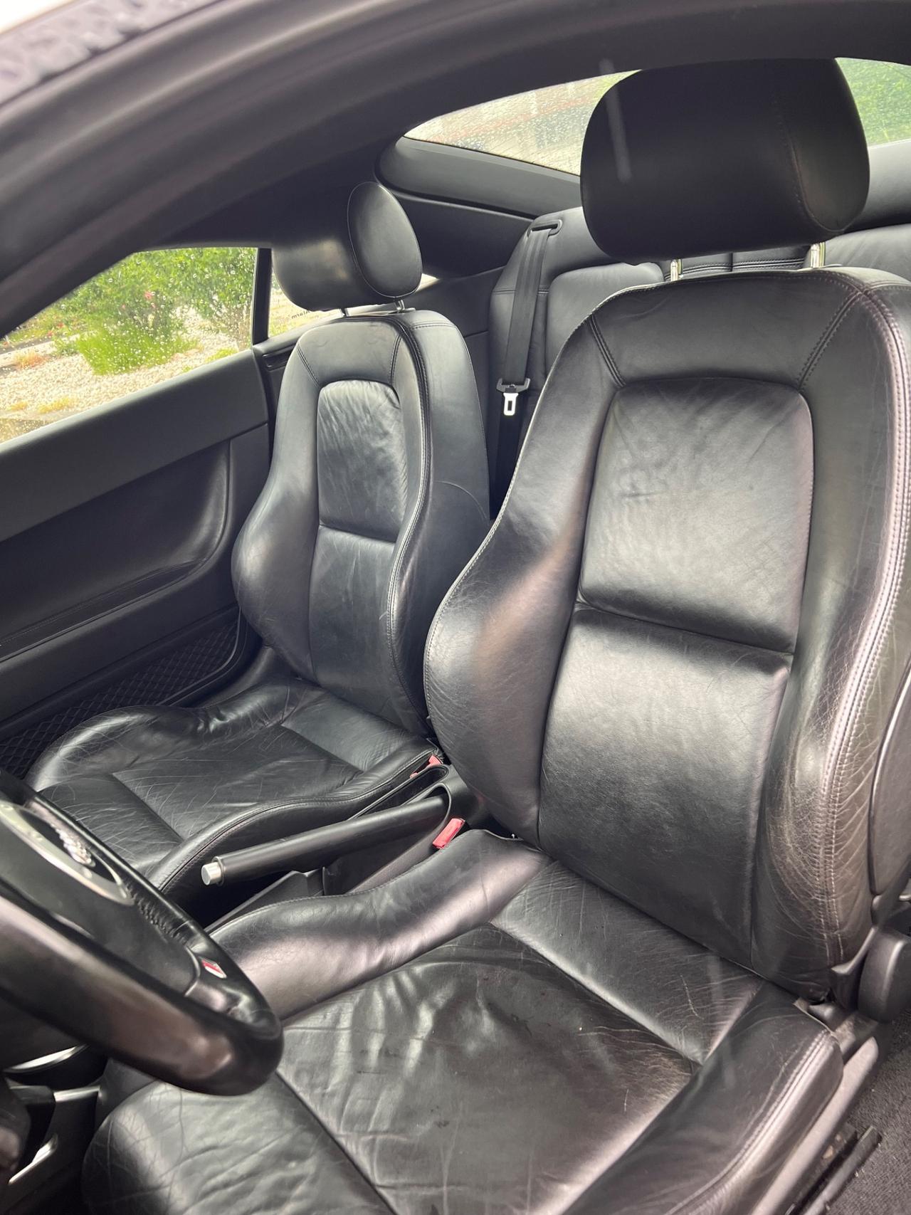 Audi TT Coupé 1.8