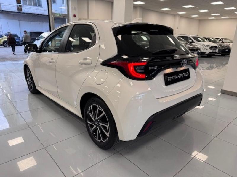 Toyota Yaris Hybrid Trend MY22