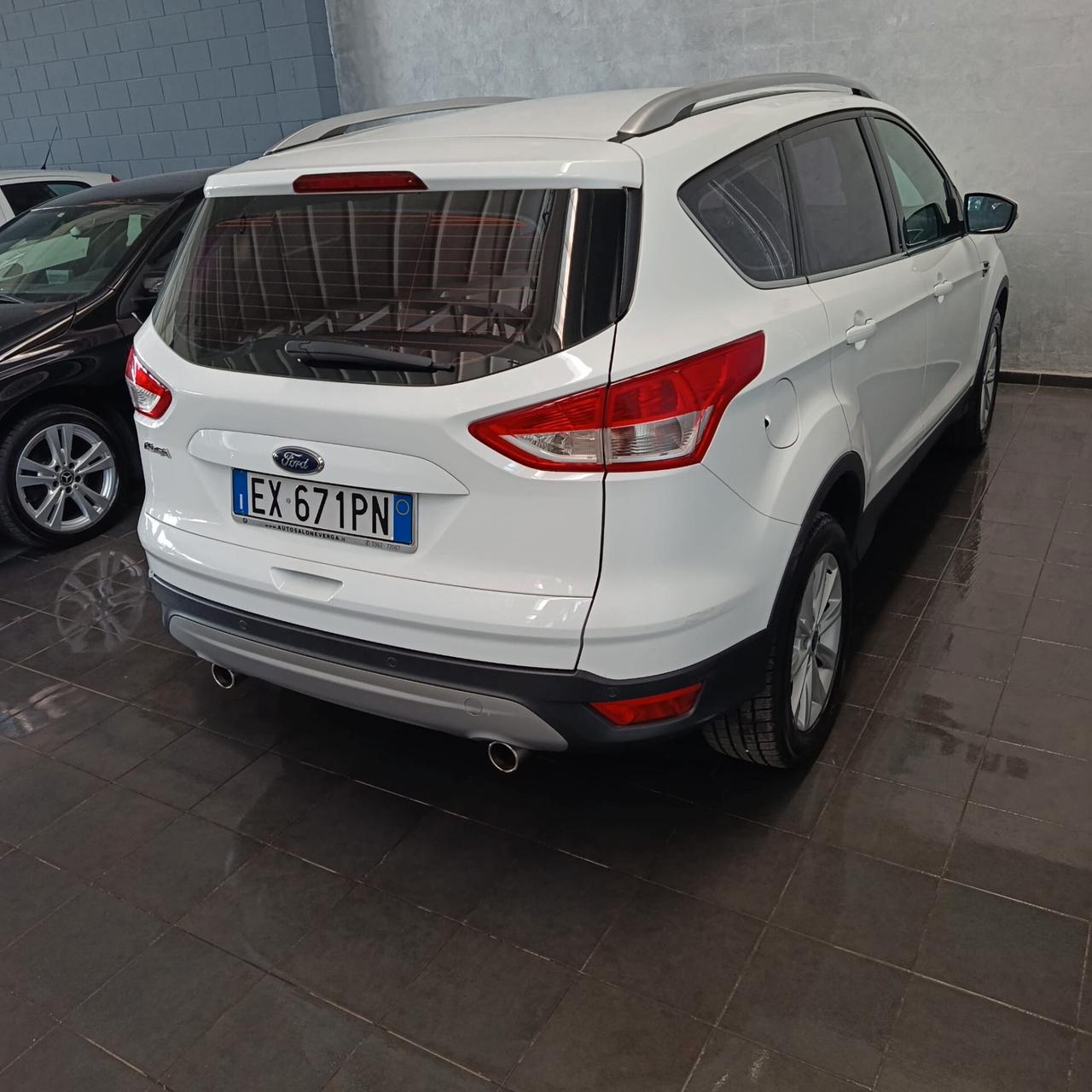 Ford KUGA 2.0 TDCI 4X4 TITANIUM EURO 6