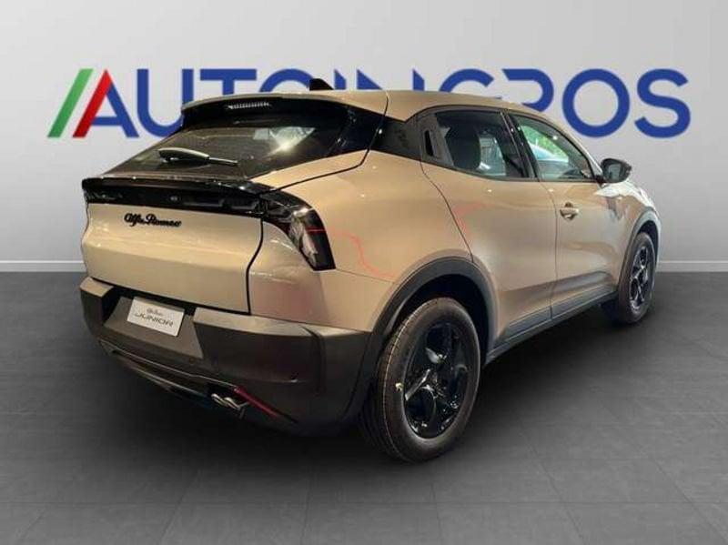 Alfa Romeo Junior 1.2 Hybrid ibrida