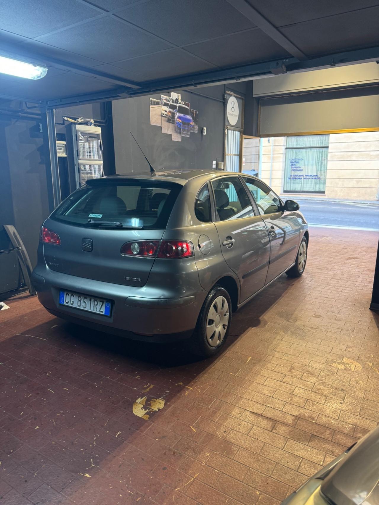 Seat Ibiza 1.4 16V 5p. Signo