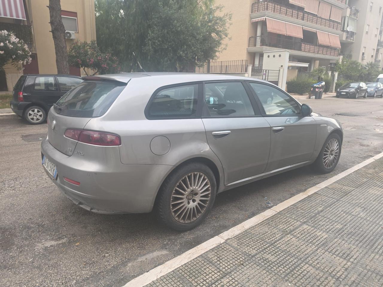 Alfa Romeo 159 1.9 JTDm Sportwagon Distinctive