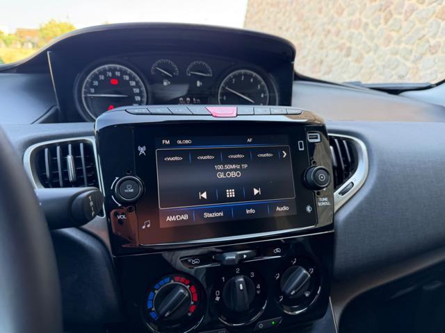 LANCIA Ypsilon GOLD+NAVI CARPLAY+SENSORI+LED
