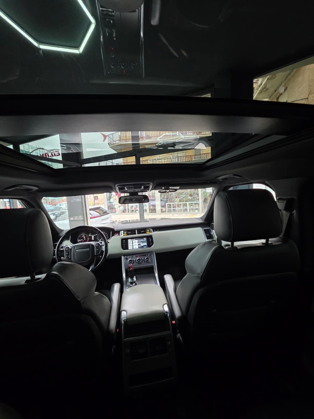 Land Rover Range Sport 3.0 TDV6 HSE Dynamic