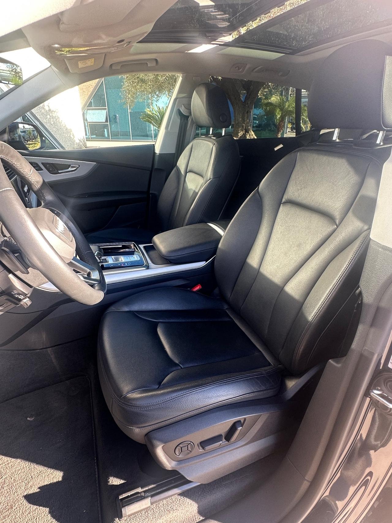 Audi Q8 50 tdi quattro possibilità noleggio no scoring