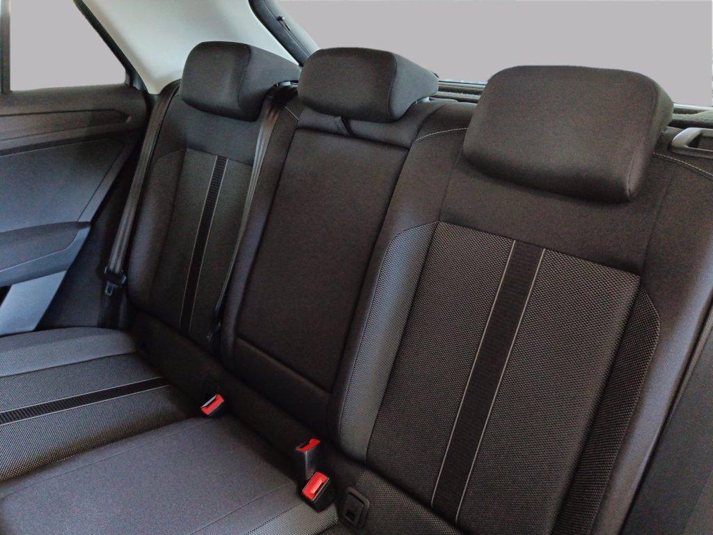 VOLKSWAGEN T-roc 1.5 tsi r-line dsg del 2023