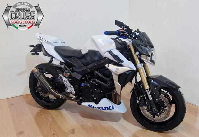 SUZUKI GSR 750 - ANNO 2012