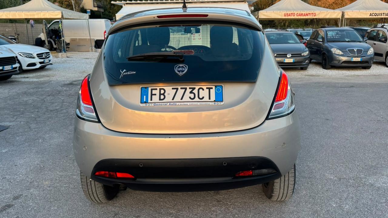 Lancia Ypsilon 0.9 TwinAir 85 CV 5 porte