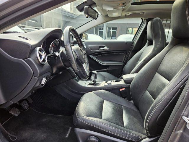 MERCEDES-BENZ GLA 180 122 CV