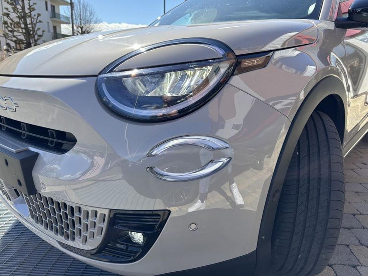 Fiat 600 Hybrid 110 CV DCT MHEV La Prima LED-CAM-18"