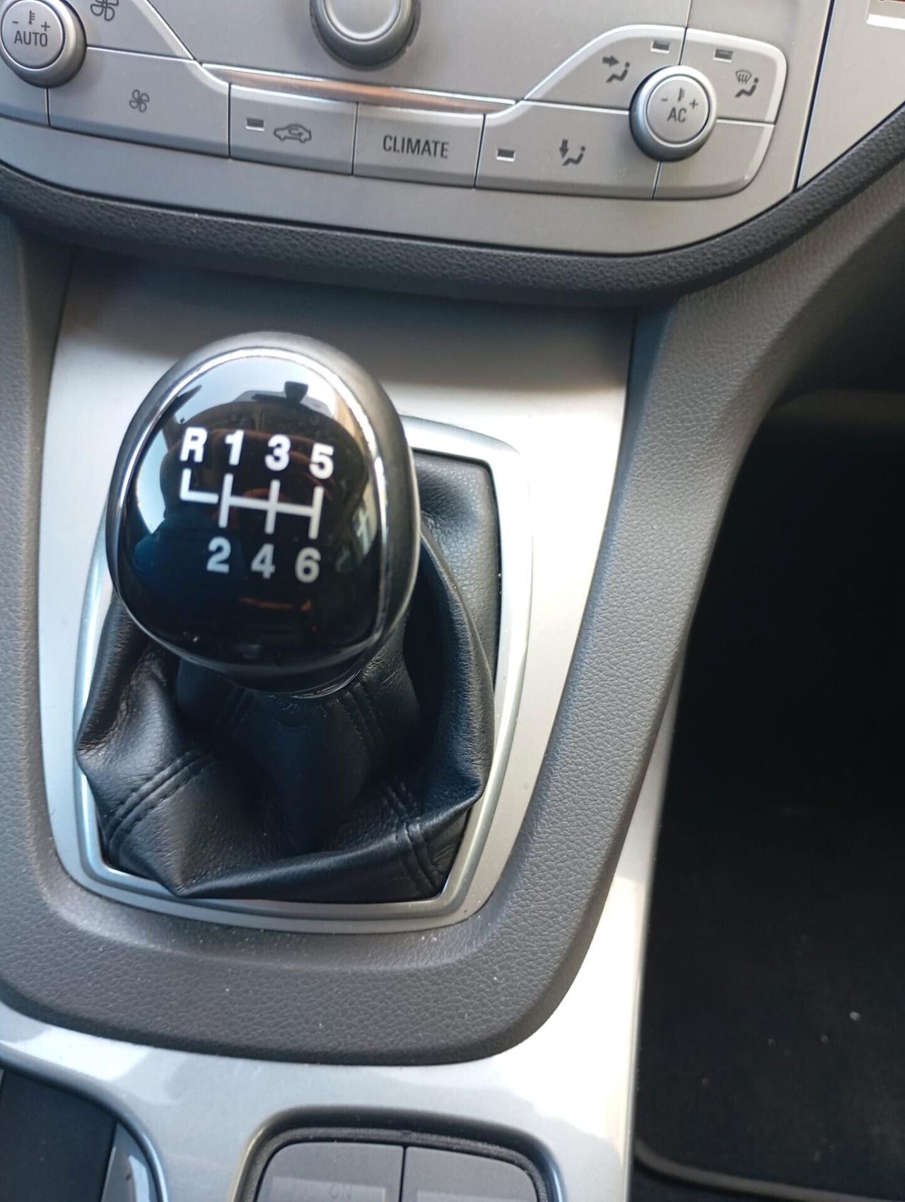 Ford Kuga -2011