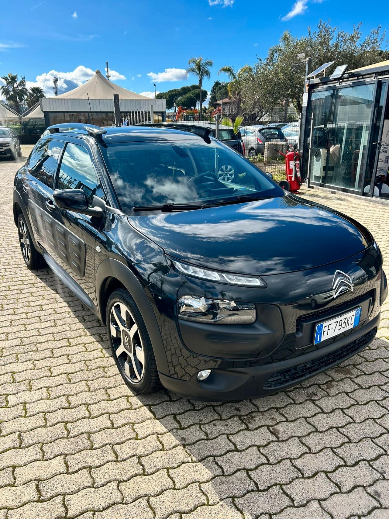 Citroen C4 Cactus BlueHDi 100 Shine 12 mesi garanzia automatica