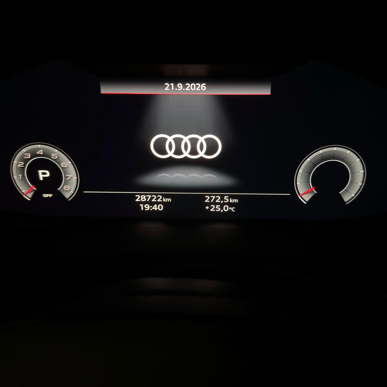 Audi Q8 SQ8 SUV TFSI quattro tiptronic sport attitude