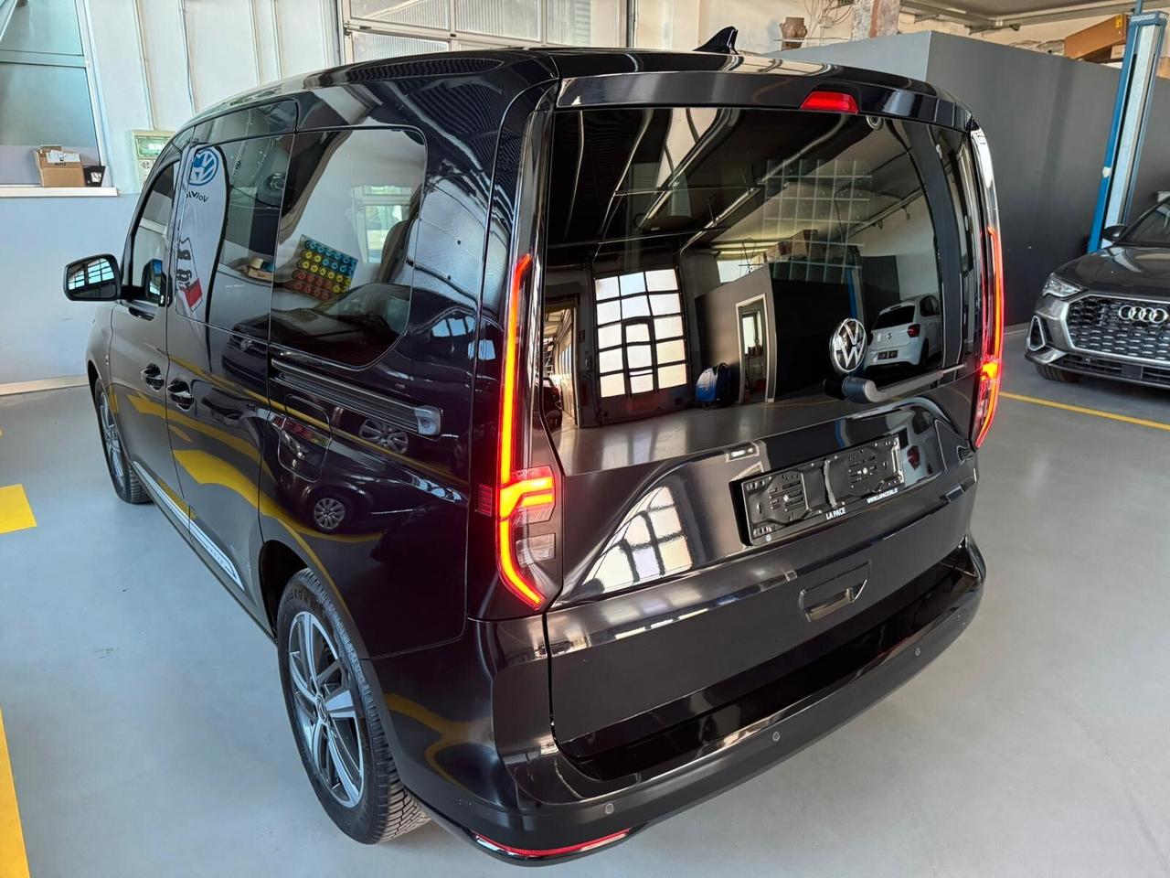 Volkswagen Caddy 2.0 TDI 122 CV DSG Style
