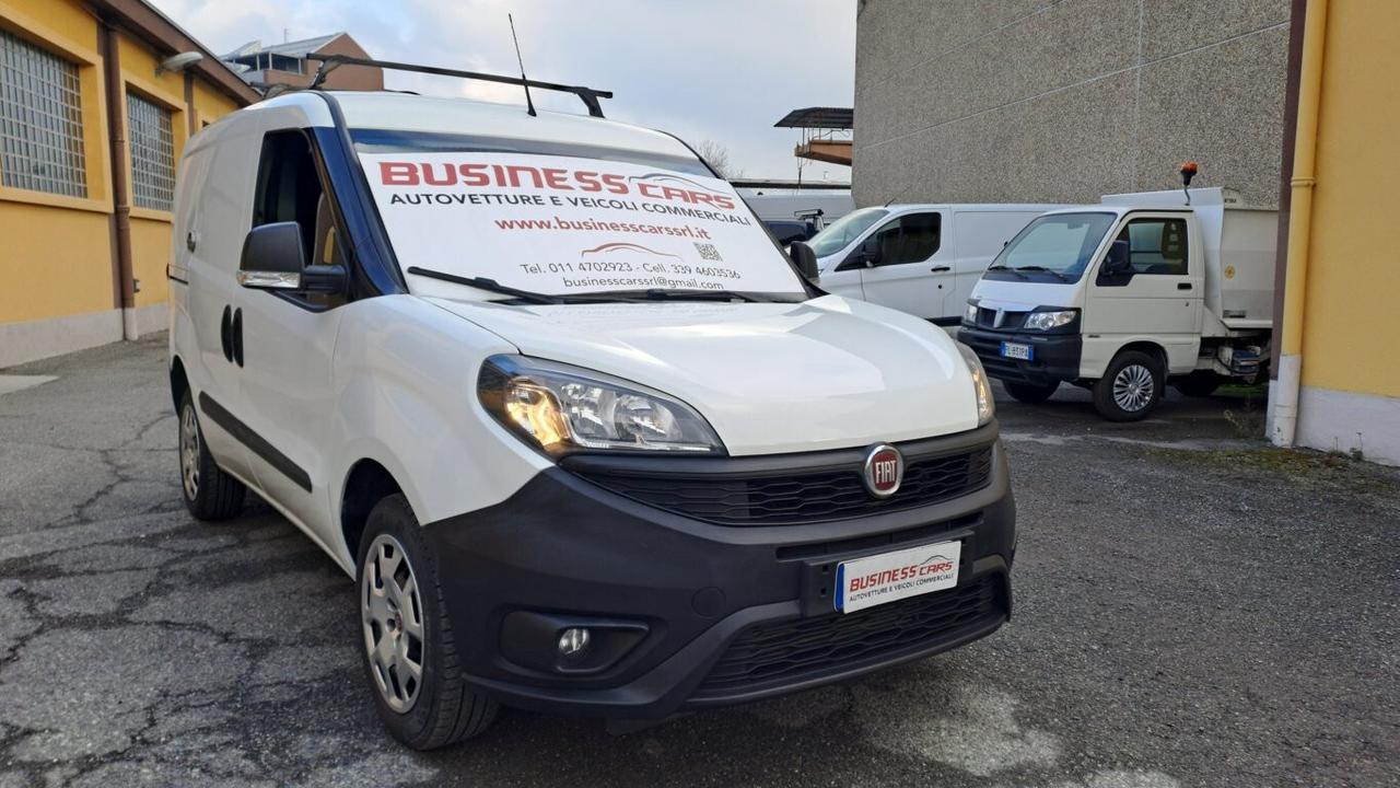 FIAT DOBLO' 1.4 T-JET NATURAL POWER LOUNGE- KM. 73000 - SCAD. BOMBOLE 01/2028 RINNOVABILI!