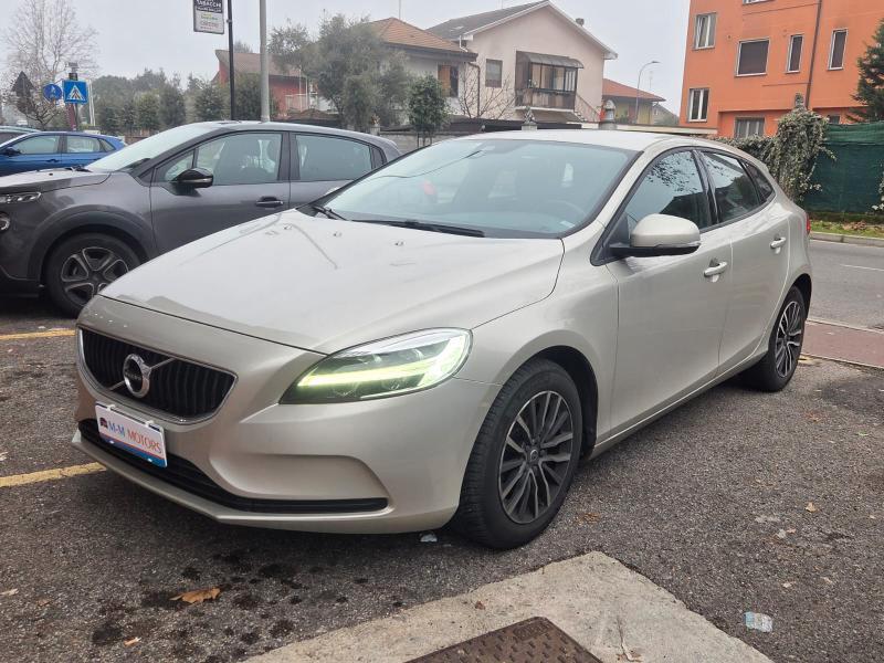 VOLVO V40 2.0 D BUSINESS