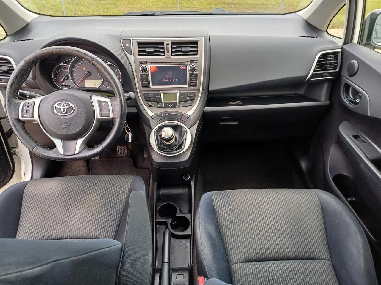 Toyota Verso-S 1.3 MT Style