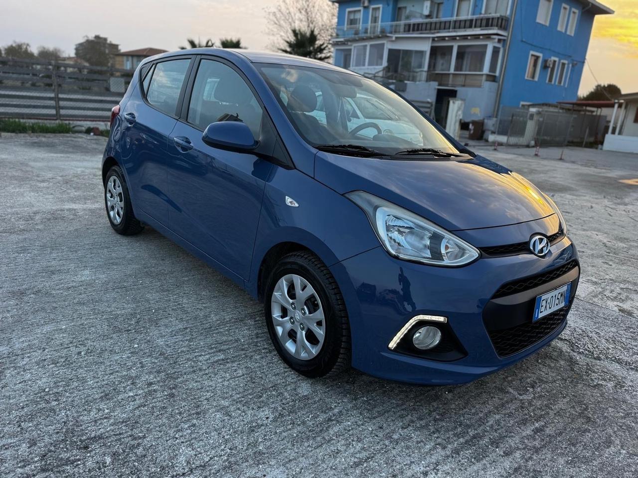 Hyundai i10 MPI Sound Edition Cambio Automatico