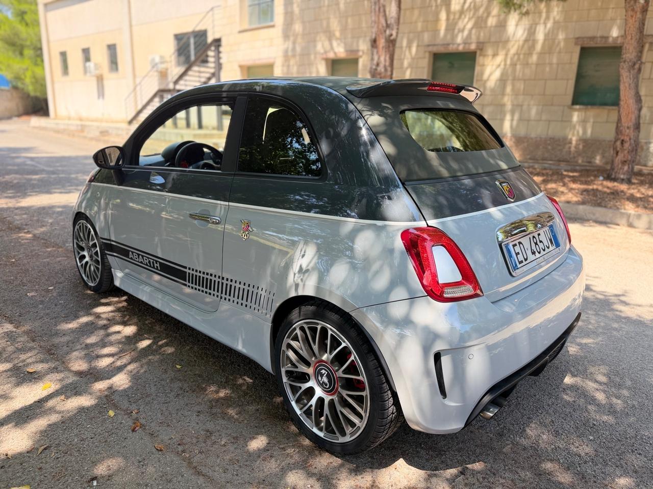 Abarth 500 C 1.4 Turbo T-Jet MTA Bicolore