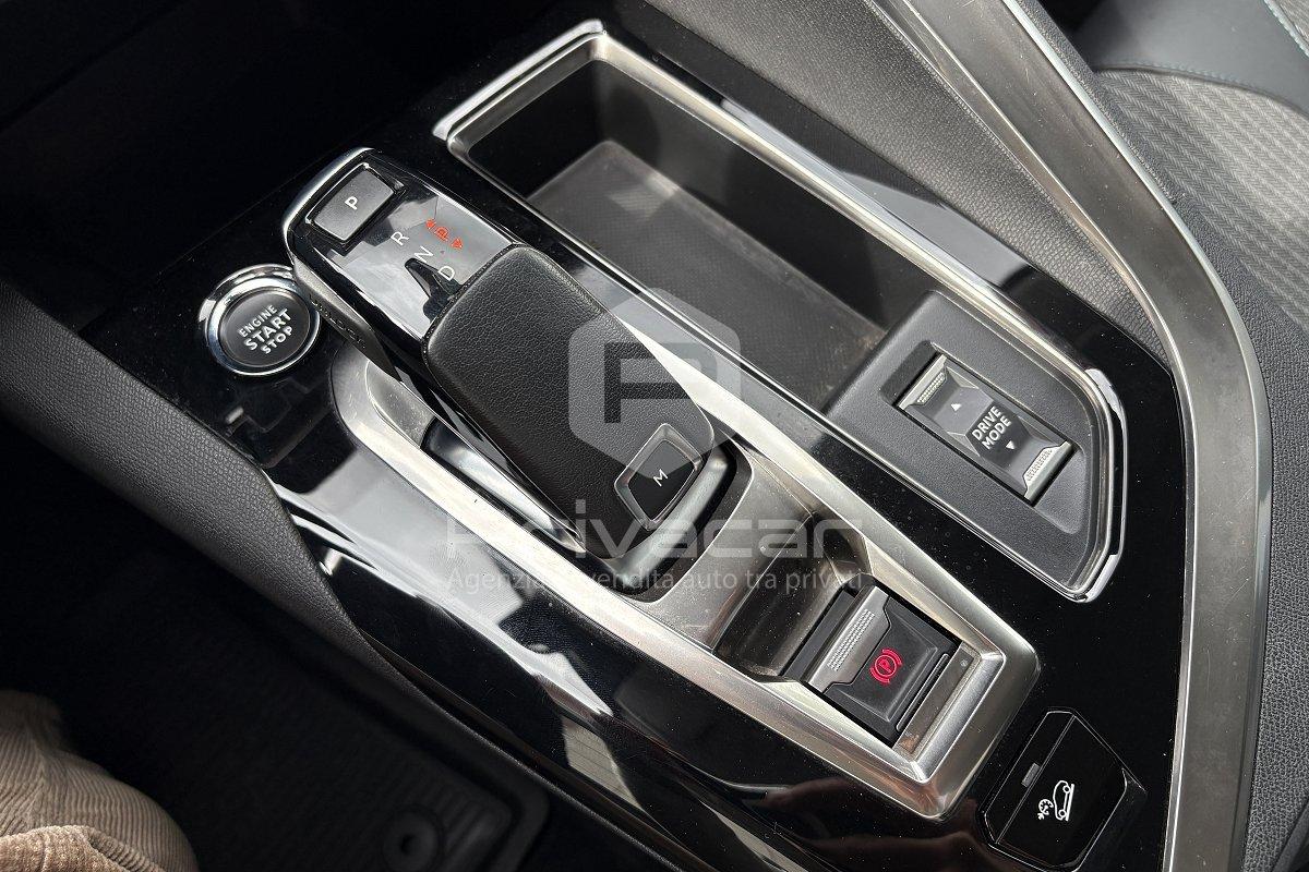 PEUGEOT 3008 BlueHDi 130 S&S EAT8 Allure