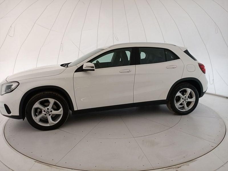 Mercedes-Benz GLA GLA-X156 2017 220 d Sport 4matic 170cv auto