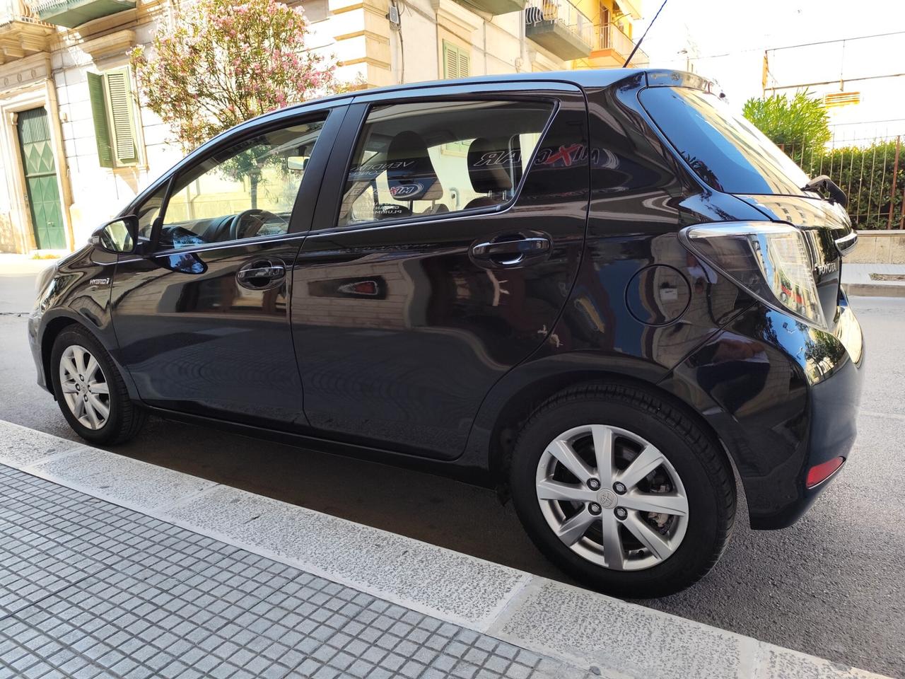 Toyota Yaris 1.5 Hybrid 75CV Lounge PERFETTA