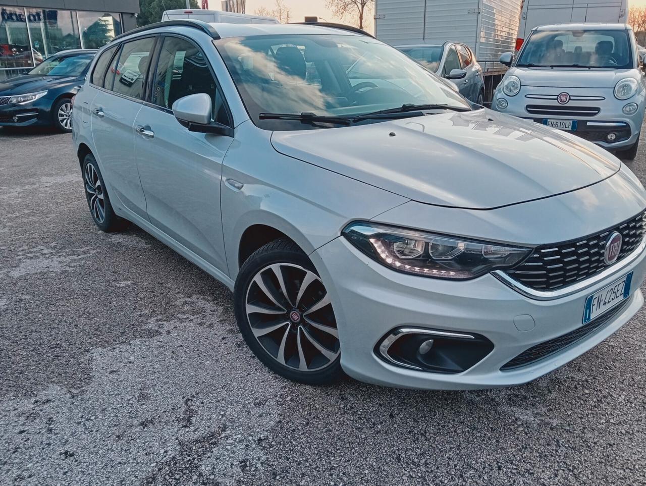 Fiat Tipo 1.6 Mjt S&S 5 porte Easy