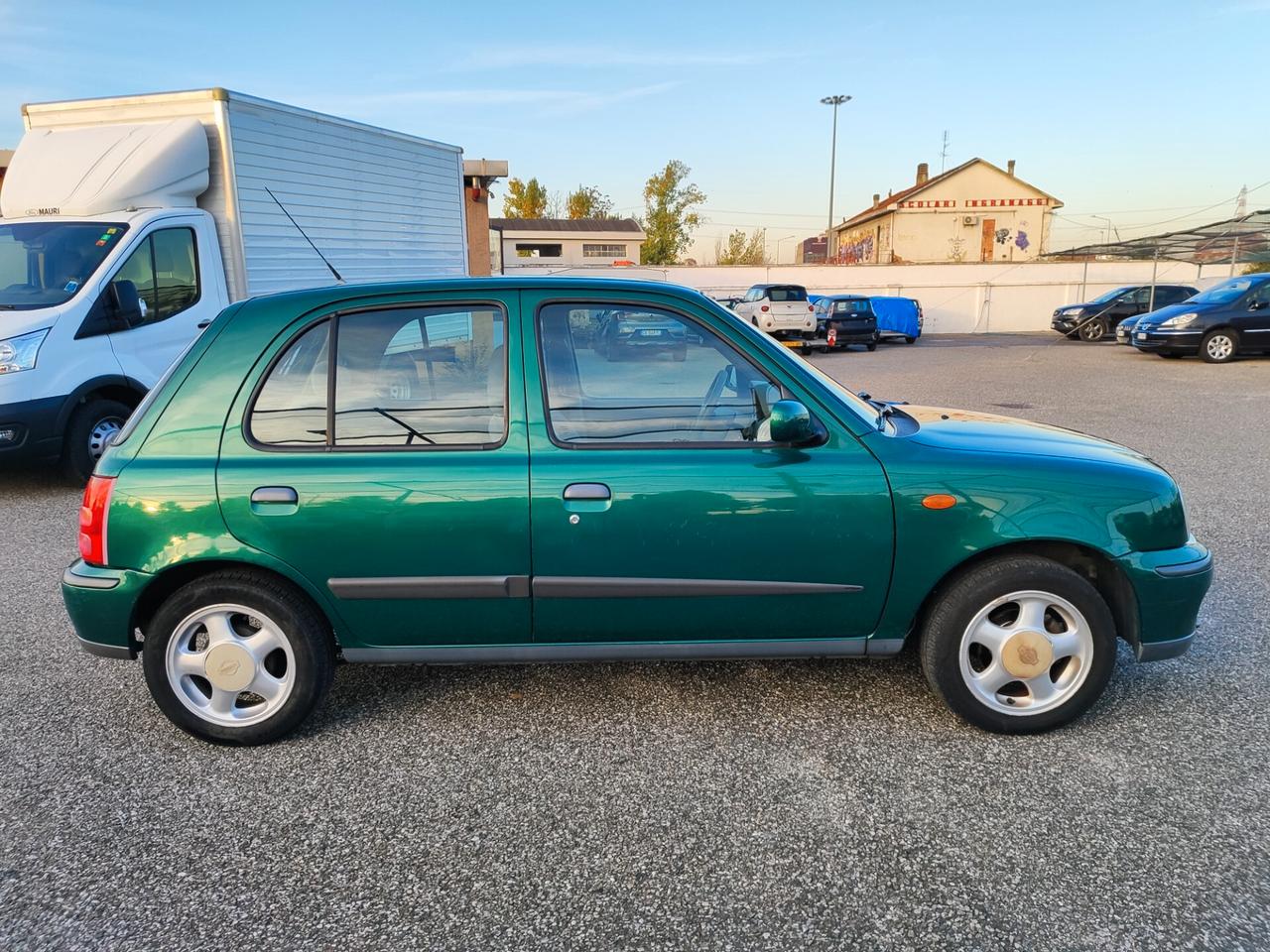 Nissan Micra 1.4i 16V cat 5 porte Luxury