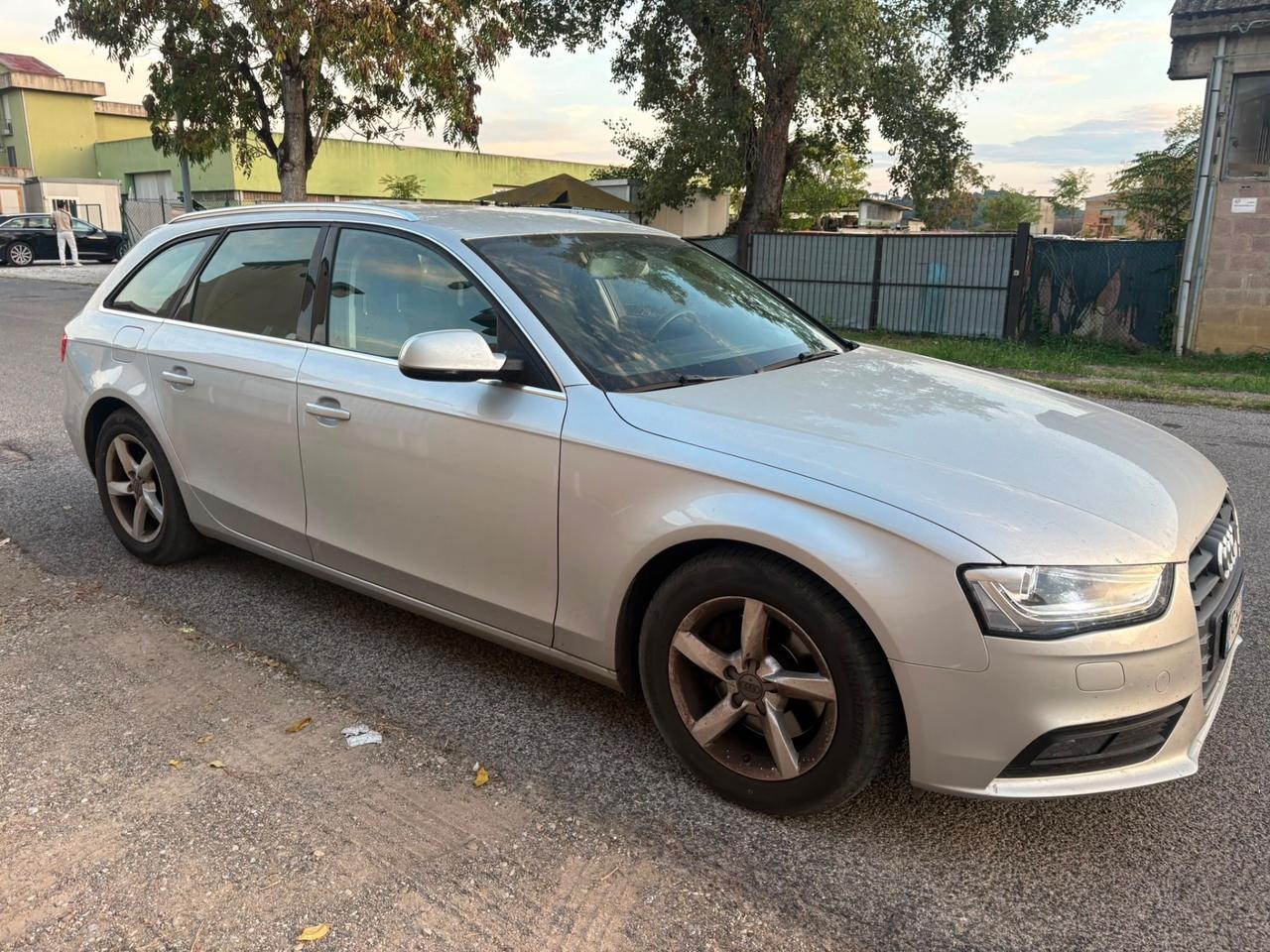Audi A4 Avant 2.0 TDI 143CV 212.000 KM TENUTO OTTIMI