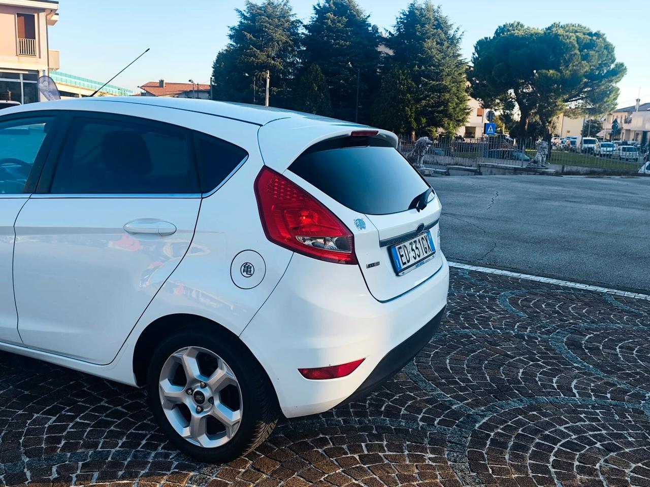 Ford Fiesta 1.4 TDCi 5p. Ghia